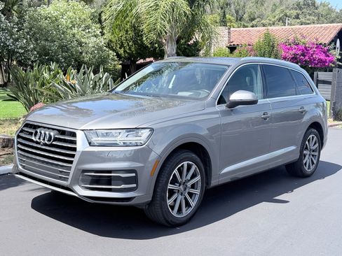 Used 2017 Audi Q7 3.0T Prestige AWD/4WD image 1