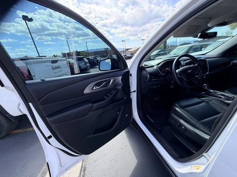 Used 2021 Chevrolet Traverse Premier w/ Redline Edition AWD/4WD image 10