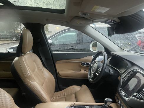 Used 2016 Volvo XC90 T6 Inscription w/ Vision Package AWD/4WD image 7