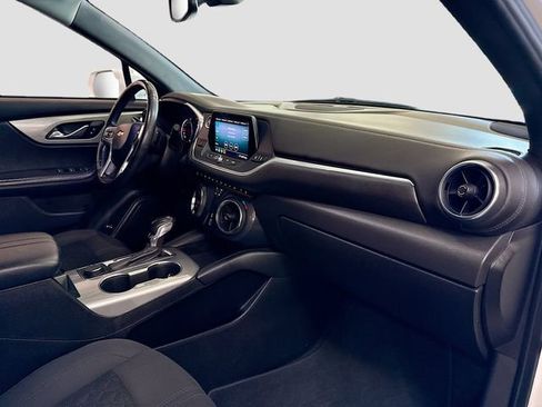 Used 2019 Chevrolet Blazer LT FWD image 28