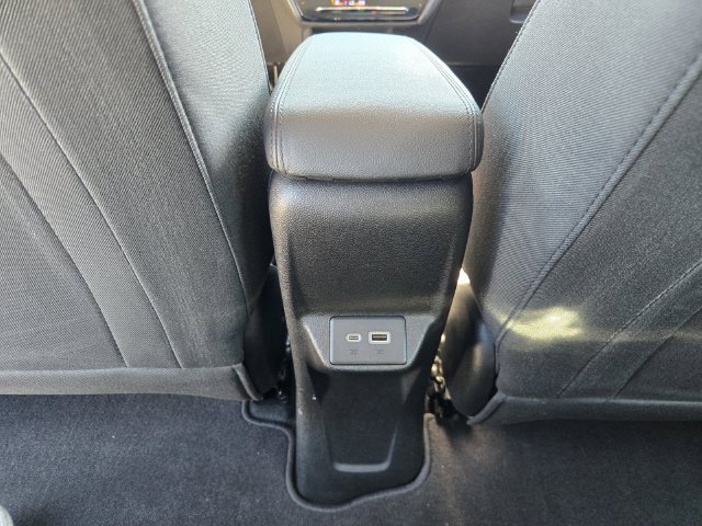 Used 2022 Chevrolet Bolt EUV LT FWD image 12