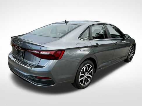 New 2025 Volkswagen Jetta SE image 6