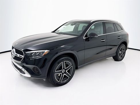 New 2026 Mercedes-Benz GLC 300 4MATIC image 3