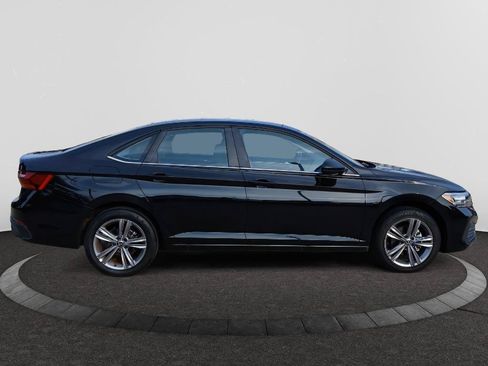 Used 2023 Volkswagen Jetta SE FWD image 8