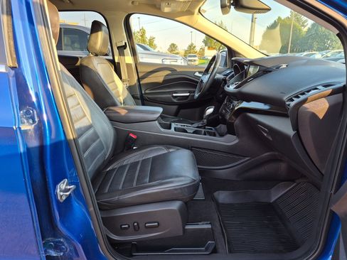Used 2018 Ford Escape Titanium w/ Ford Safe & Smart Package AWD/4WD image 34