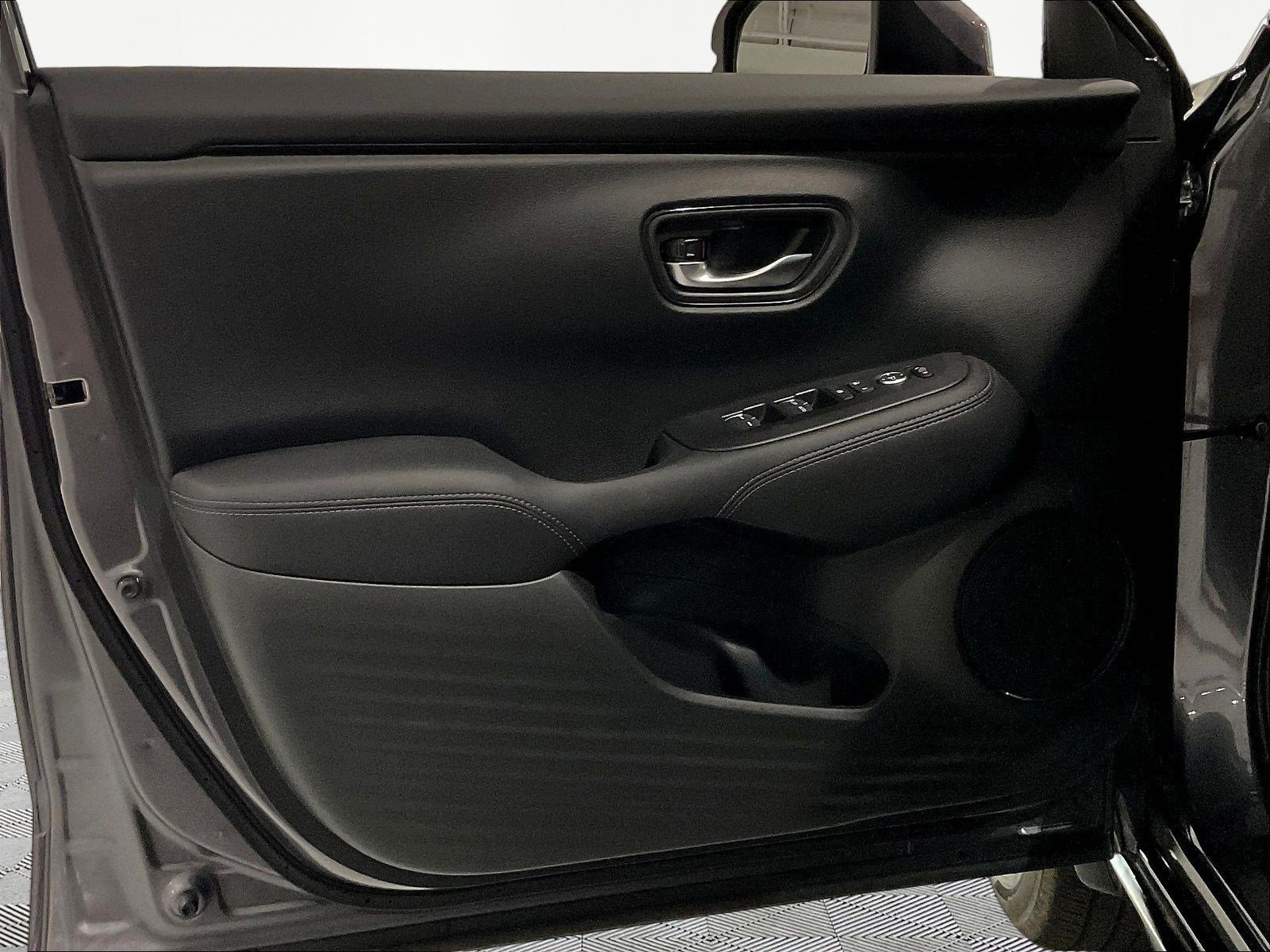 Used 2026 Honda HR-V EX-L image 19