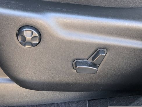 Used 2022 Dodge Durango GT image 27