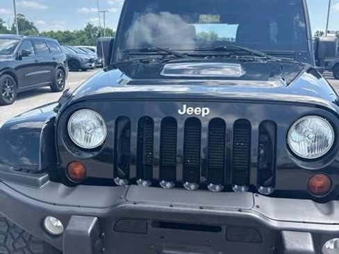 Used 2012 Jeep Wrangler Unlimited Rubicon AWD/4WD image 35