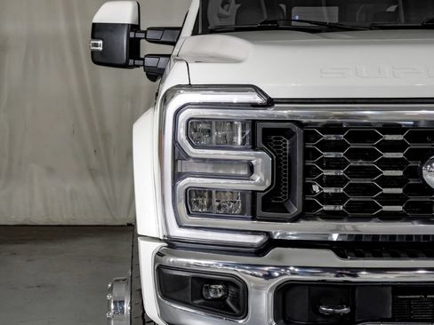 Used 2023 Ford F450 Lariat AWD/4WD image 39