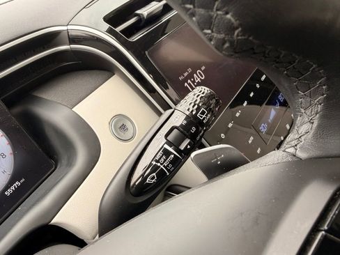 Used 2024 Hyundai Tucson Limited image 17