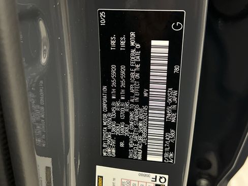 New 2025 Toyota 4Runner Limited image 25