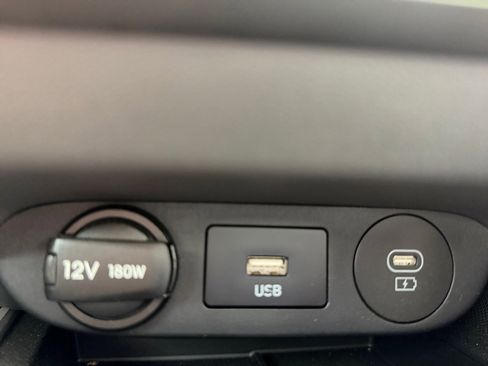 Certified 2024 Hyundai Elantra SEL w/ Convenience Package image 31