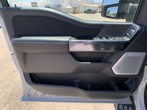 New 2025 Ford F350 Platinum w/ Tremor Off-Road Package image 17