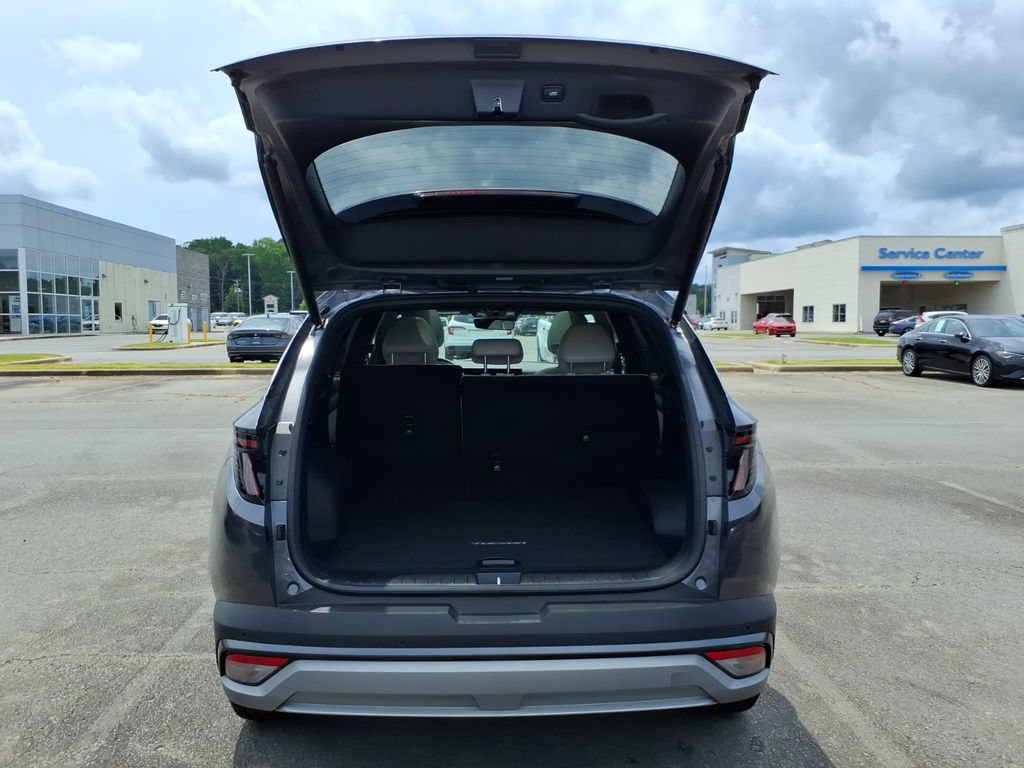 Used 2025 Hyundai Tucson Limited AWD/4WD image 6