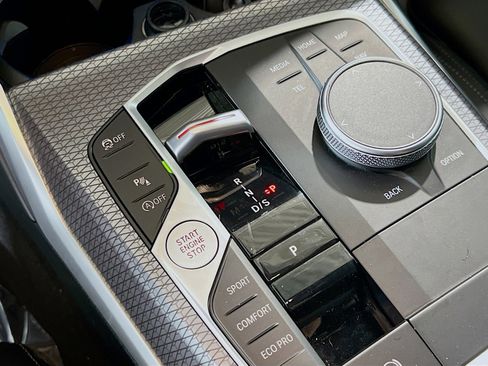 Used 2024 BMW 330i Sedan w/ M Sport Package image 13