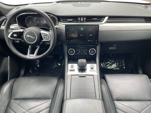 Used 2023 Jaguar F-PACE S AWD/4WD image 15