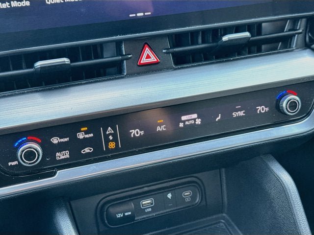 Certified 2024 Kia Sportage EX AWD/4WD image 16