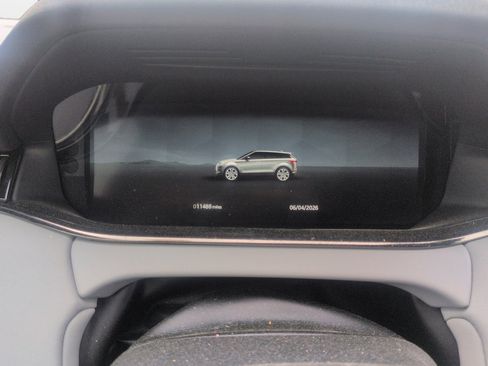 Used 2026 Land Rover Range Rover Evoque Dynamic SE image 11