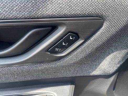 New 2026 Subaru Outback Limited AWD/4WD image 14