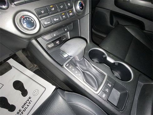 Used 2021 Kia Sportage S image 19
