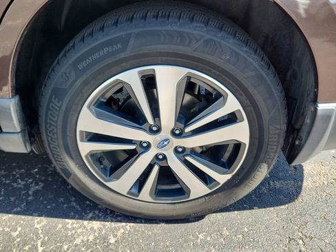 Used 2019 Subaru Outback 2.5i Limited AWD/4WD image 26