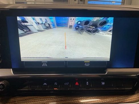 Certified 2025 Chevrolet Silverado 1500 LT image 22