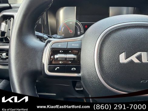 Certified 2023 Kia Sorento EX AWD/4WD image 32