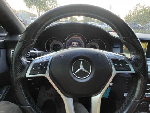Used 2013 Mercedes-Benz CLS 550 4MATIC image 32