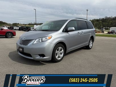 Used 2017 Toyota Sienna LE