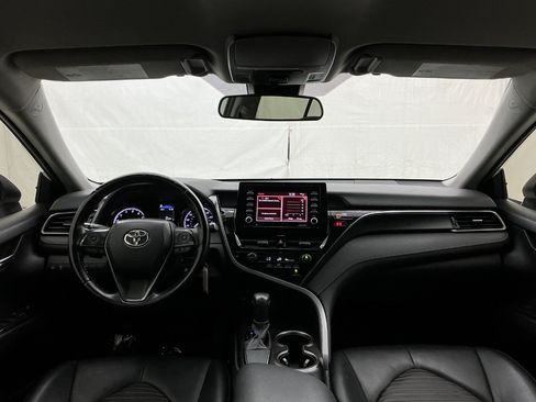 Used 2021 Toyota Camry SE FWD image 27