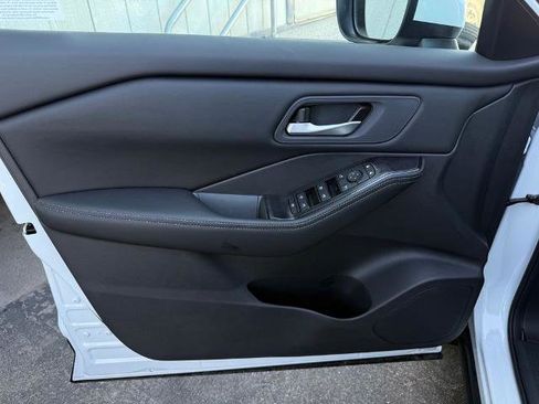 New 2026 Nissan Rogue SV AWD/4WD image 18