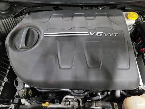 Used 2020 Jeep Cherokee High Altitude AWD/4WD image 30