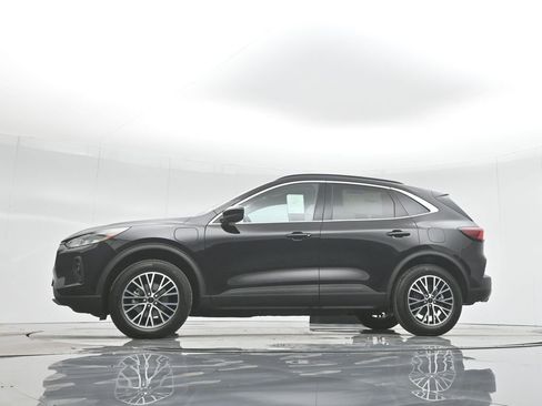 New 2025 Ford Escape SE image 48