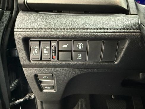 Used 2023 Honda Odyssey EX-L image 22
