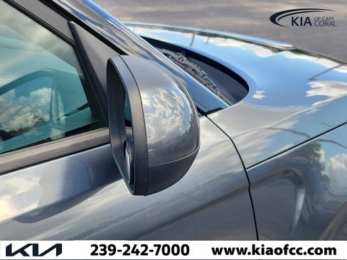 Used 2020 Kia Soul S FWD image 8