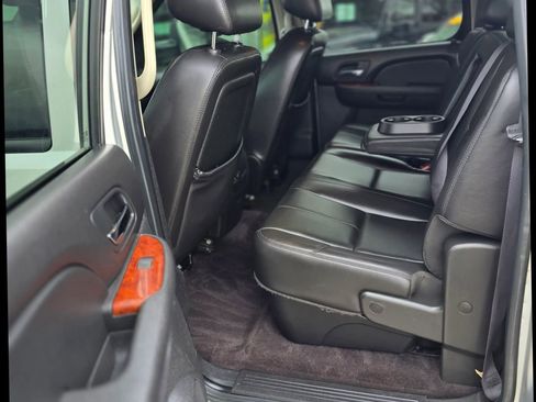 Used 2011 GMC Sierra 3500 SLT image 12