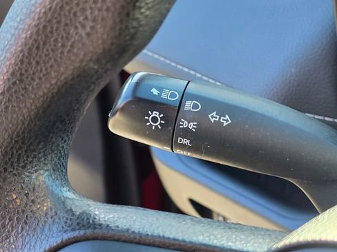 Used 2022 Toyota RAV4 LE image 29