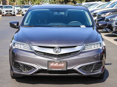 Used 2018 Acura ILX FWD image 2
