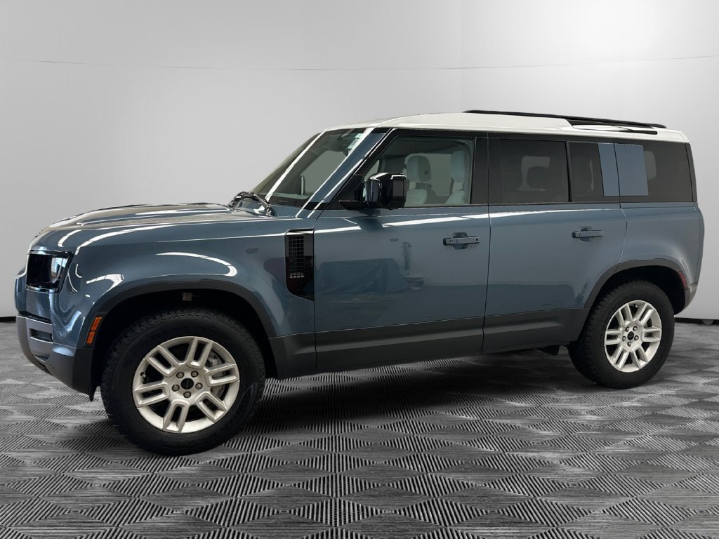 Used 2026 Land Rover Defender 110 S AWD/4WD image 2