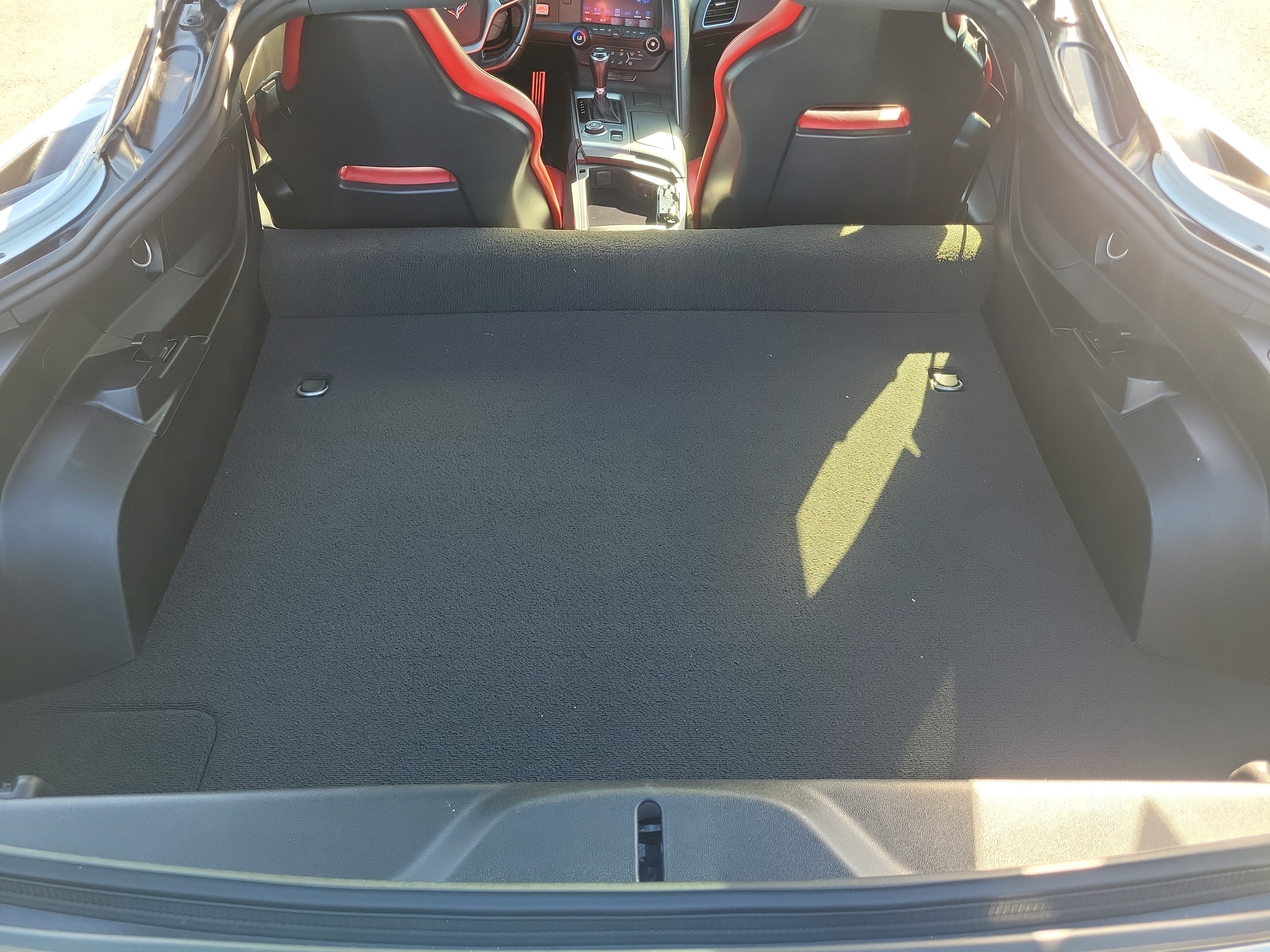 Used 2019 Chevrolet Corvette Stingray Coupe w/ 1LT RWD image 14