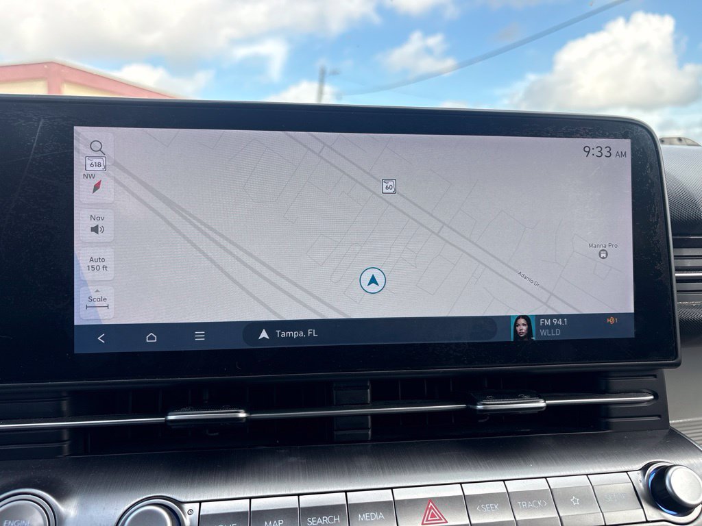 Used 2024 Hyundai Kona Limited FWD image 24