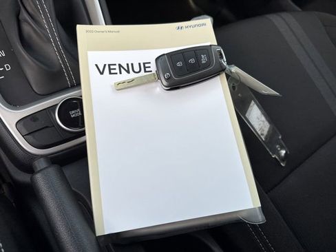 Certified 2022 Hyundai Venue SEL w/ Cargo Package image 38
