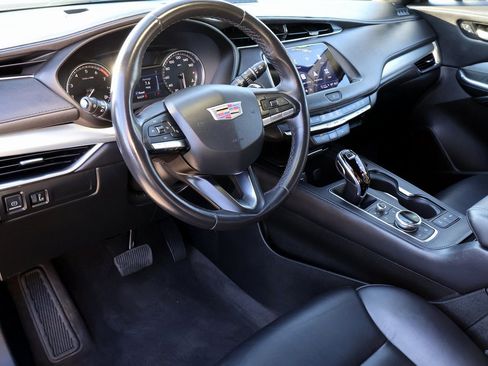 Used 2023 Cadillac XT4 Premium Luxury image 24
