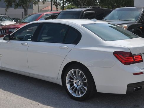 Used 2015 BMW 750Li RWD image 7