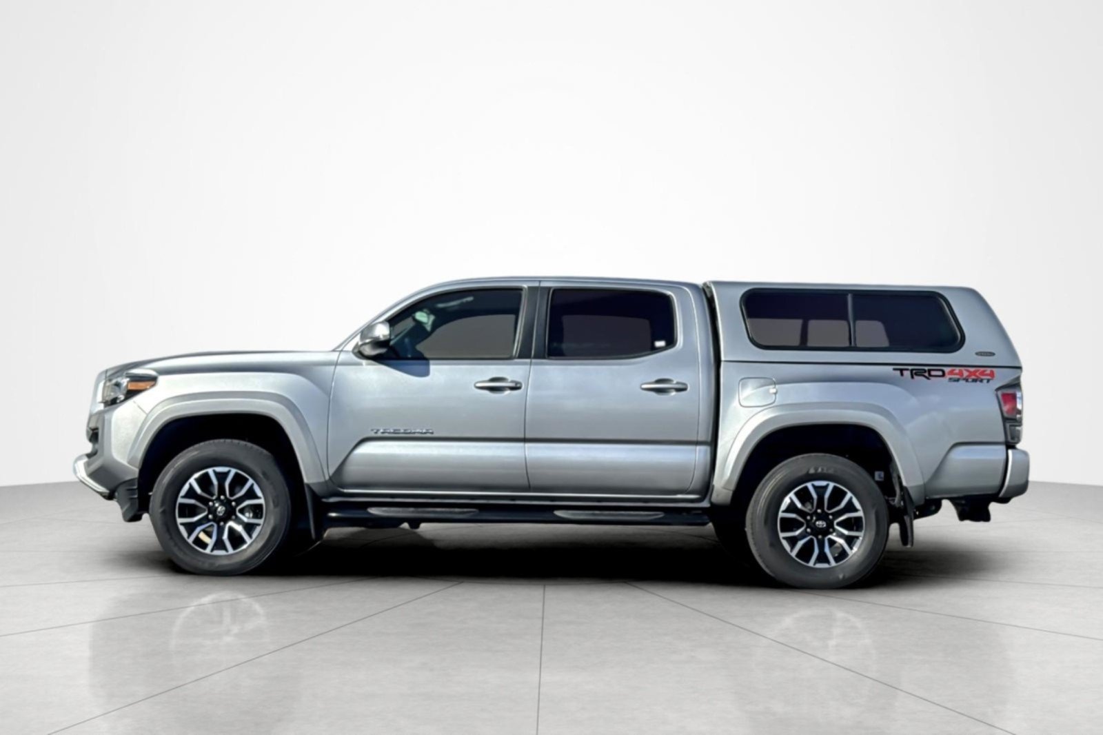 Certified 2023 Toyota Tacoma TRD Sport AWD/4WD image 2