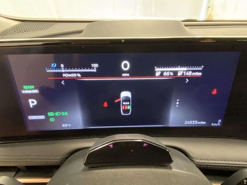 Used 2023 Nissan Ariya FWD image 23