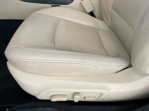 Used 2018 Subaru Outback 2.5i Limited AWD/4WD image 12