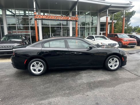 Used 2021 Dodge Charger SXT w/ Leather Interior Group RWD image 2