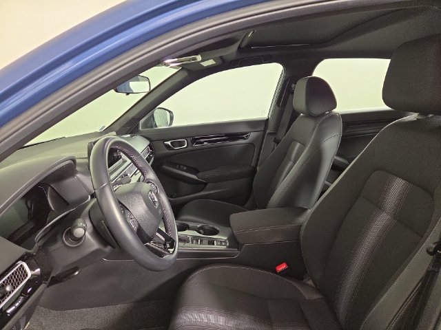Used 2025 Honda Civic Sport image 13