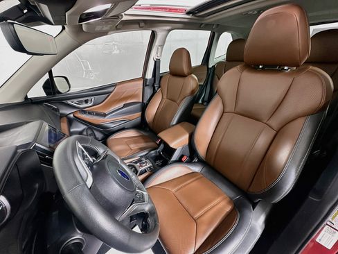 Used 2023 Subaru Forester Touring AWD/4WD image 21